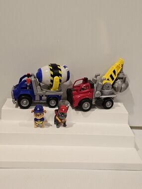 Paw Patrol Rubble and Crew Mixer n Dump Truck Vehicle Set